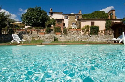 UCCELLAIA