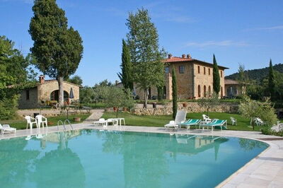 BORGO MULIGNONE