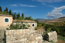 CASA PETRALIA