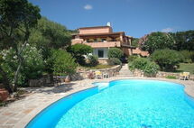 VILLA COLIGU