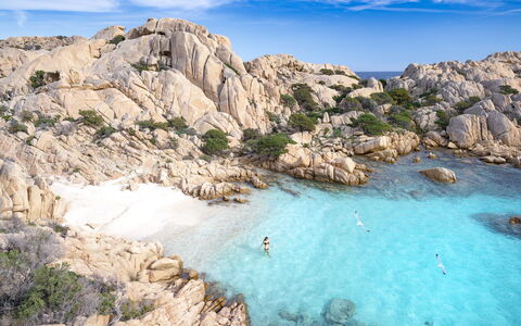 Entdecken Sie geheime Buchten in der Nähe der Villa Silenis