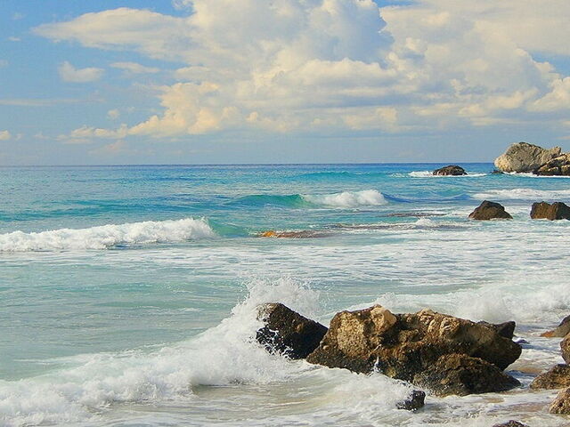 Old Perithia: eine charmante Geisterstadt auf Korfu.