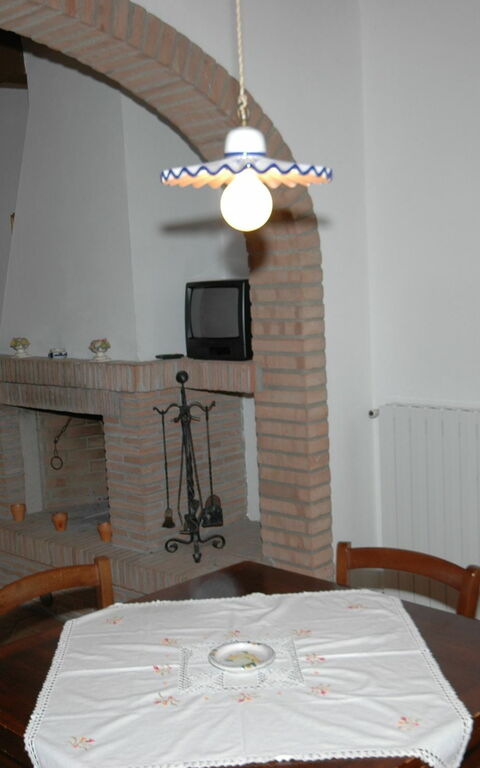 Poderino: Esszimmer, Küche