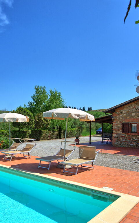 Cuccardino: Außen, Draussen, Schwimmbad