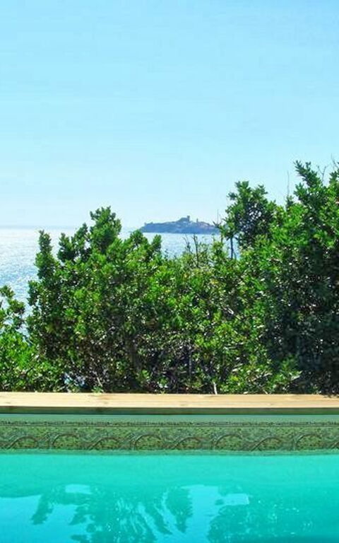 Presidio: Garten, Schwimmbad