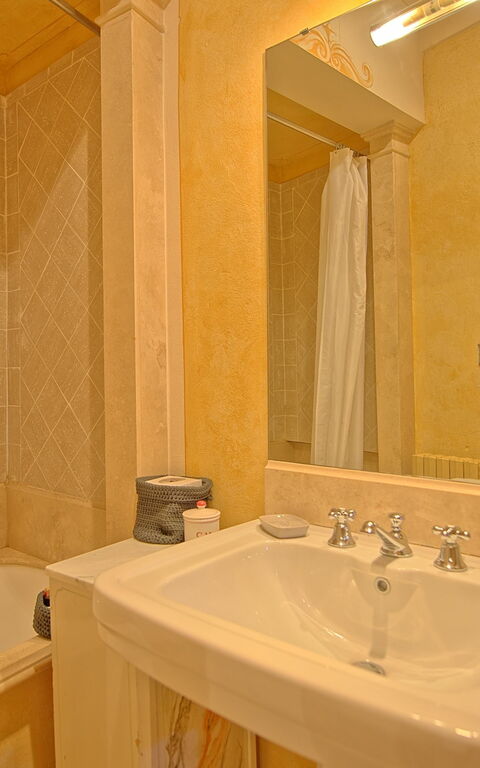 Castello Leopoldo: Bad