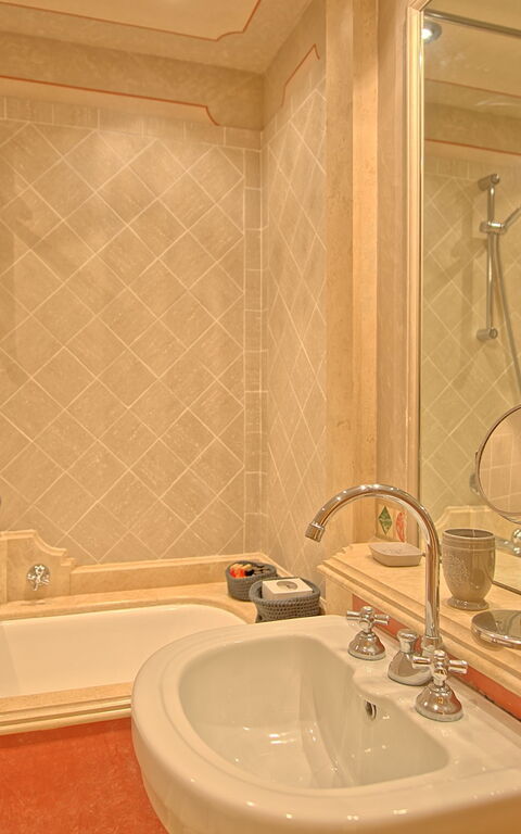 Castello Leopoldo: Bad