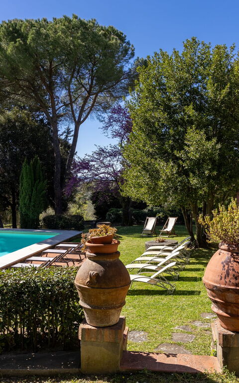 Villa Orchidea: Draussen, Schwimmbad