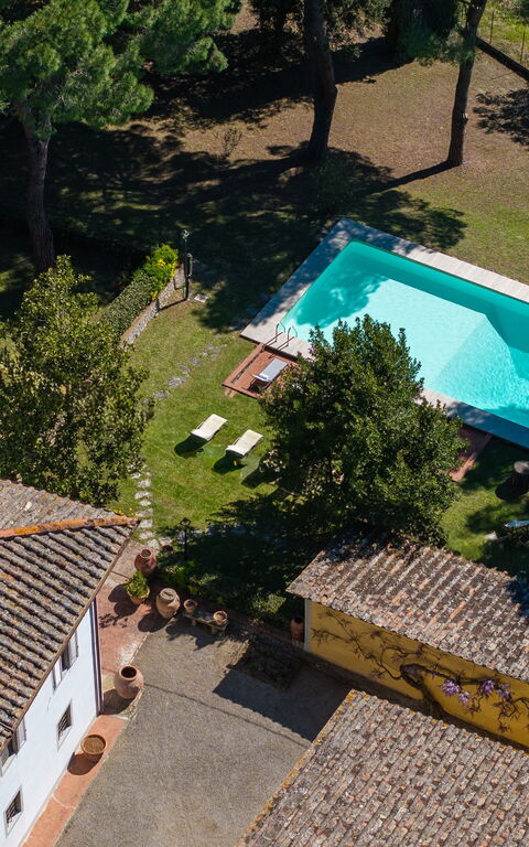 Villa Orchidea: Ansichten, Draussen, Schwimmbad