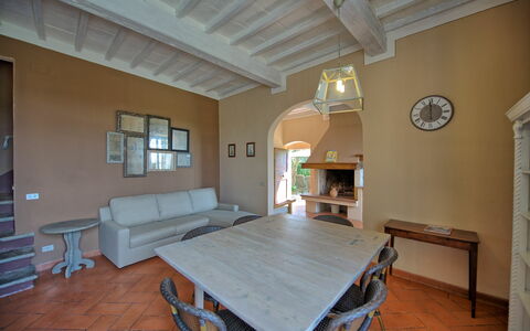 Unterkunft Tramonto: Esszimmer, Küche, Wohnzimmer