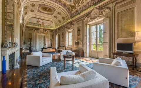 Unterkunft Galleria: Esszimmer, Wohnzimmer