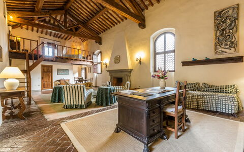 Unterkunft Teatro: Esszimmer, Küche, Wohnzimmer