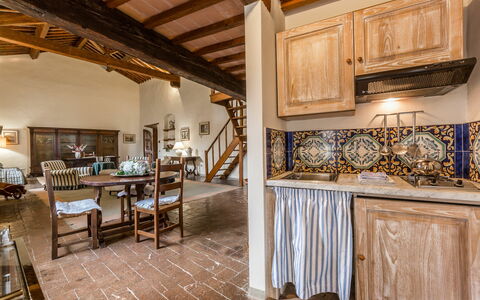 Unterkunft Teatro: Esszimmer, Küche, Wohnzimmer