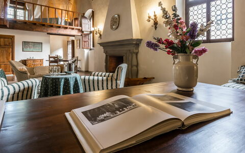 Unterkunft Teatro: Esszimmer, Küche, Wohnzimmer