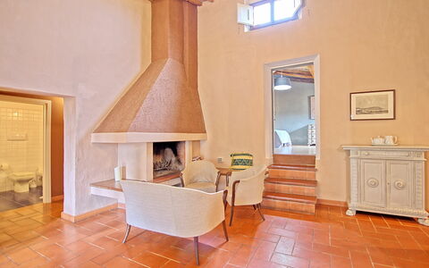 Unterkunft Acciaioli 1Bis: Esszimmer, Küche, Wohnzimmer