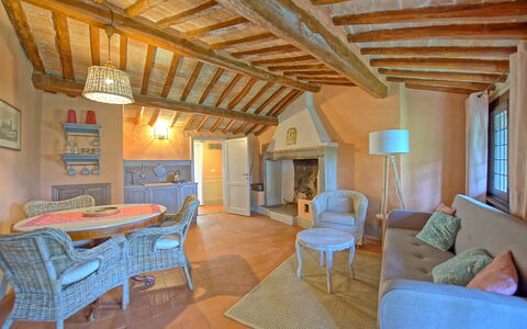 Unterkunft Montegufoni 11: Esszimmer, Küche, Wohnzimmer