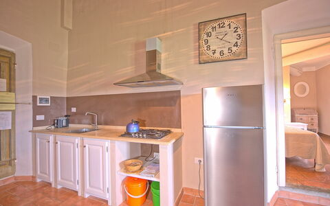 Unterkunft Montegufoni 30: Esszimmer, Küche, Wohnzimmer