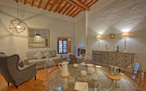Unterkunft Montegufoni 17: Esszimmer, Küche, Wohnzimmer
