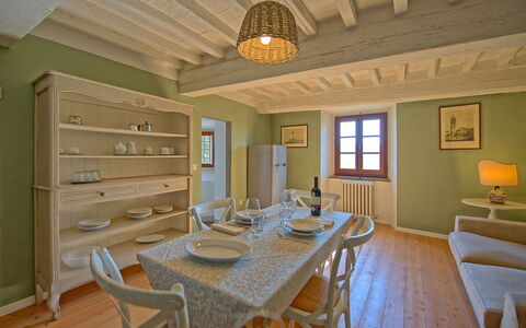 Unterkunft Bellavista: Esszimmer, Wohnzimmer