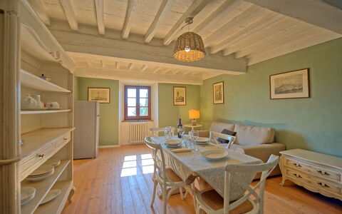 Unterkunft Bellavista: Esszimmer, Wohnzimmer