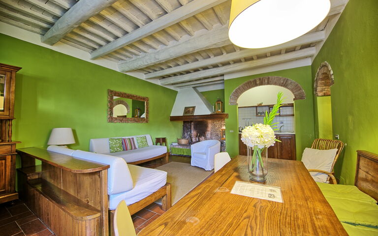 Unterkunft Archi: Esszimmer, Küche, Wohnzimmer