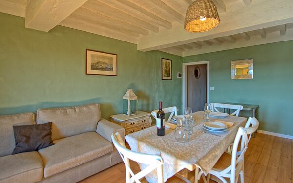 Unterkunft Bellavista: Esszimmer, Wohnzimmer