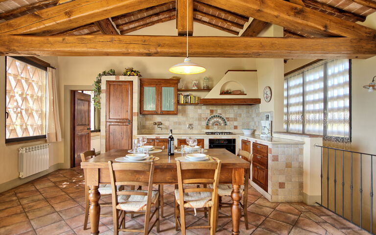 Unterkunft Glicini 3: Esszimmer, Küche, Wohnzimmer