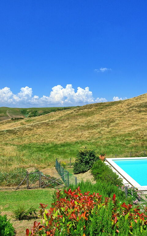 Castelmuzio: Ansichten, Draussen