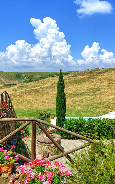 Castelmuzio: Ansichten