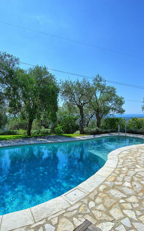 Villa Oliveta: Schwimmbad