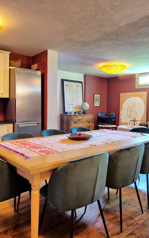 Villa Oliveta: Esszimmer, Küche, Wohnzimmer