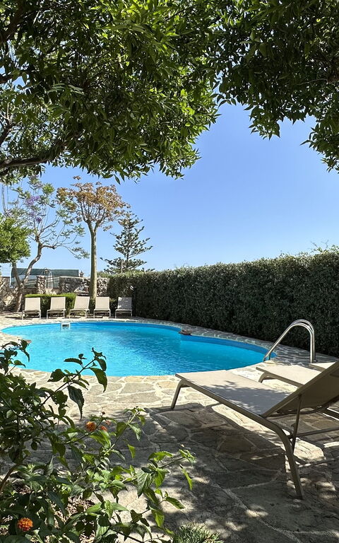 Castellammare: Außen, Schwimmbad