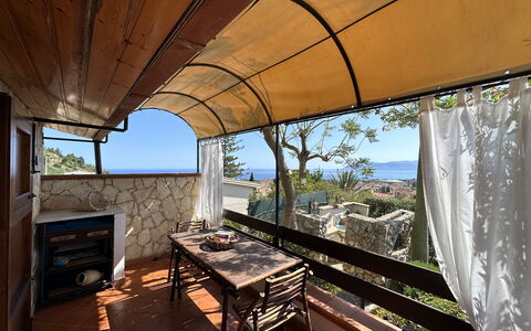 Unterkunft Castellammare 1: Ansichten, Außen, Balkon / Terrasse / Patio