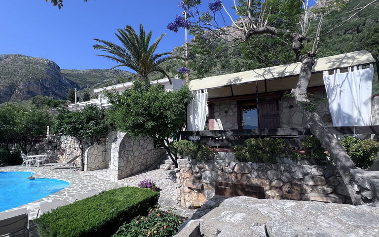 Castellammare: Außen, Garten, Schwimmbad