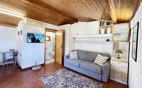 Unterkunft Castellammare 1: Küche, Wohnzimmer