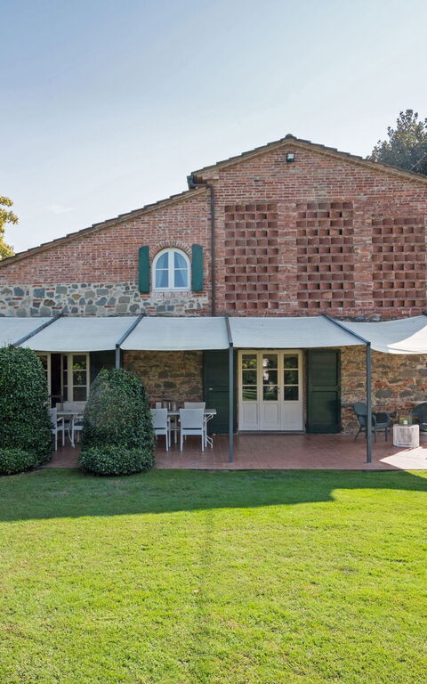 Villa Fontine: Draussen, Garten