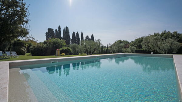 Villa Fontine: Schwimmbad