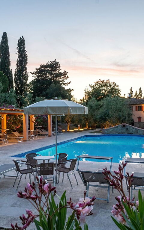 Montelopio: Außen, Draussen, Schwimmbad