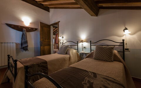 Unterkunft Montelopio 6: Schlafzimmer