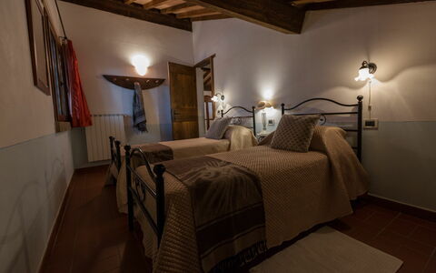 Unterkunft Montelopio 6: Schlafzimmer