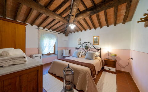 Unterkunft Montelopio 8: Schlafzimmer