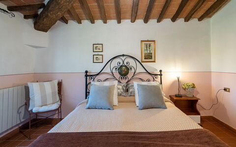 Unterkunft Montelopio 8: Schlafzimmer