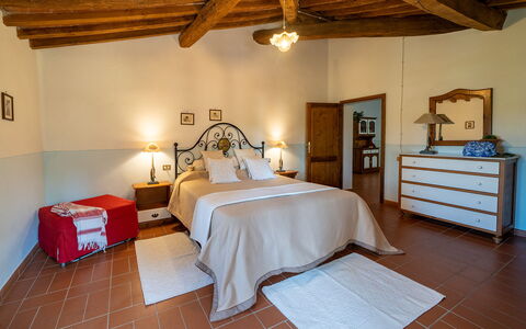 Unterkunft Montelopio 4: Schlafzimmer