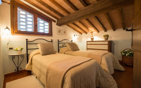 Unterkunft Montelopio 5: Schlafzimmer