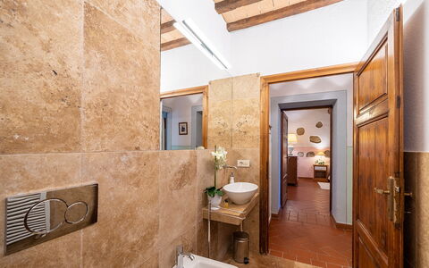Unterkunft Montelopio 2: Bad, Zimmerdetails