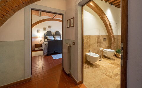 Unterkunft Montelopio 3: Bad, Zimmerdetails