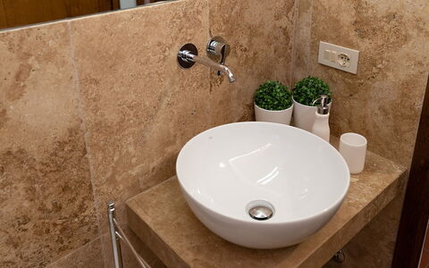 Unterkunft Montelopio 7: Bad, Zimmerdetails