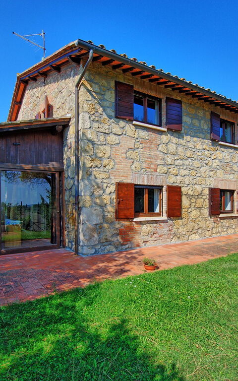 Casale Giulio: Außen, Draussen