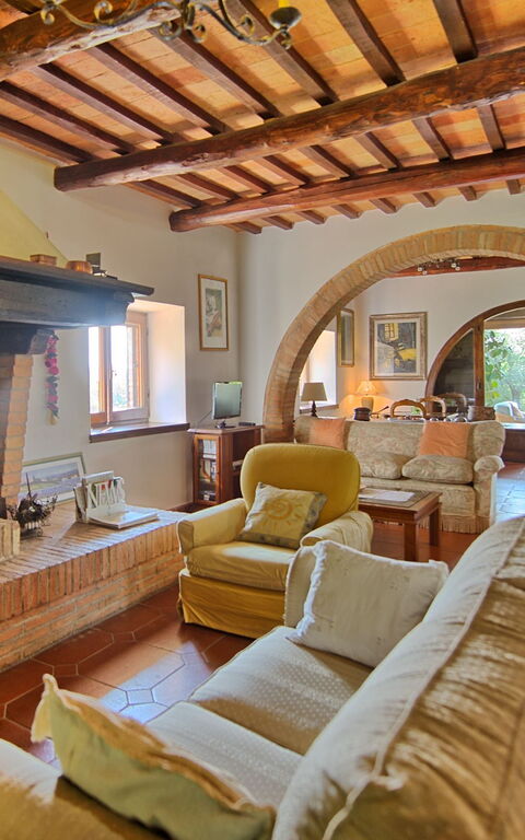 Casale Giulio: Esszimmer, Wohnzimmer