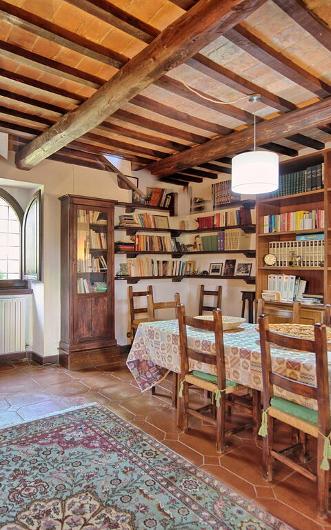 Casale Giulio: Esszimmer, Wohnzimmer